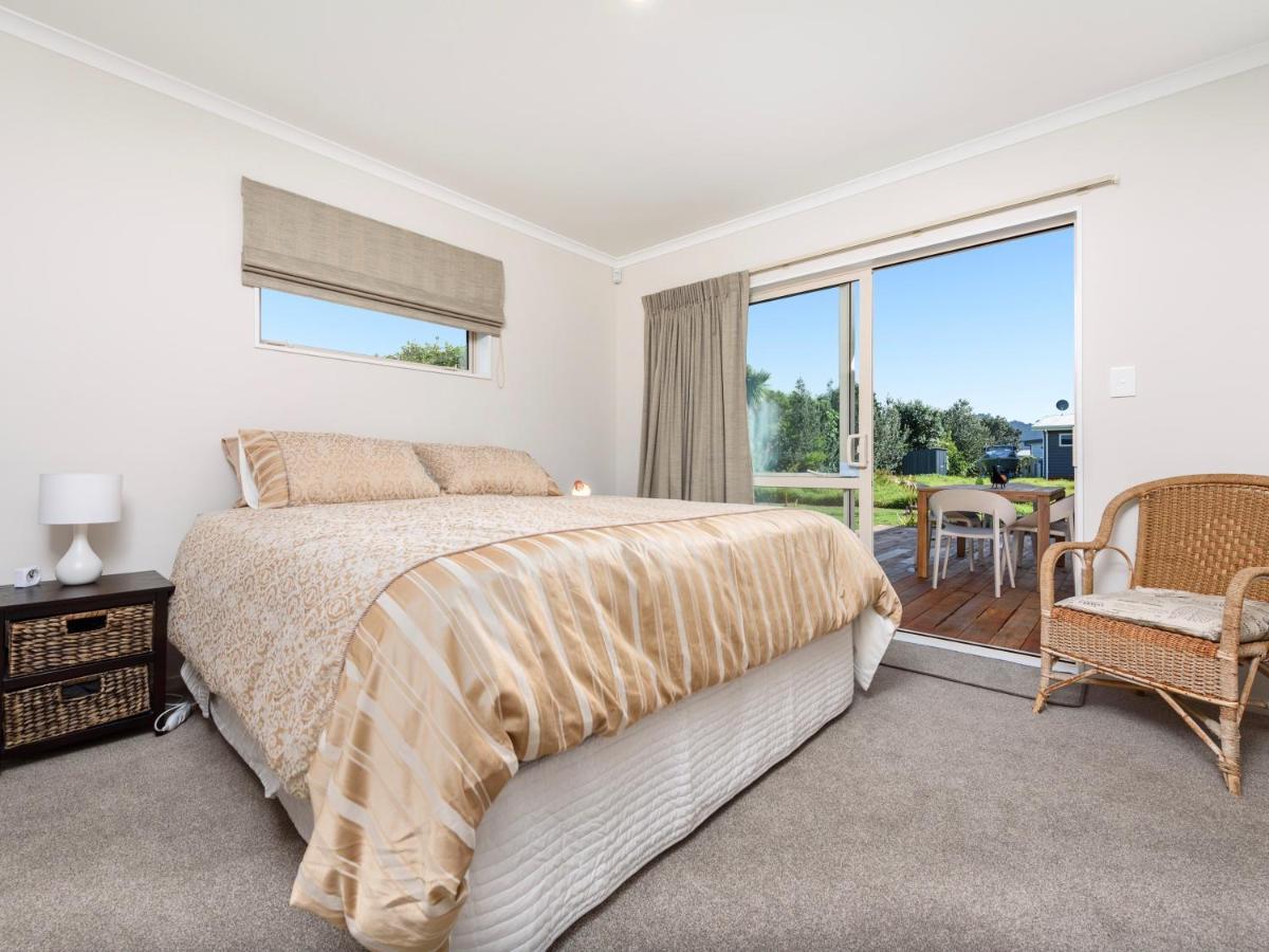 Modern Beach Break - Waihi Beach Holiday Home Eksteriør bilde