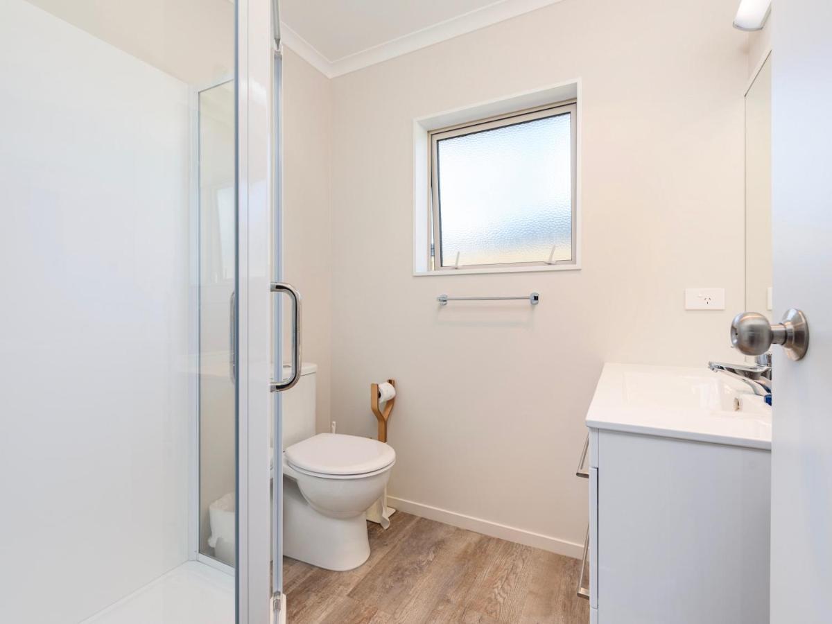 Modern Beach Break - Waihi Beach Holiday Home Eksteriør bilde
