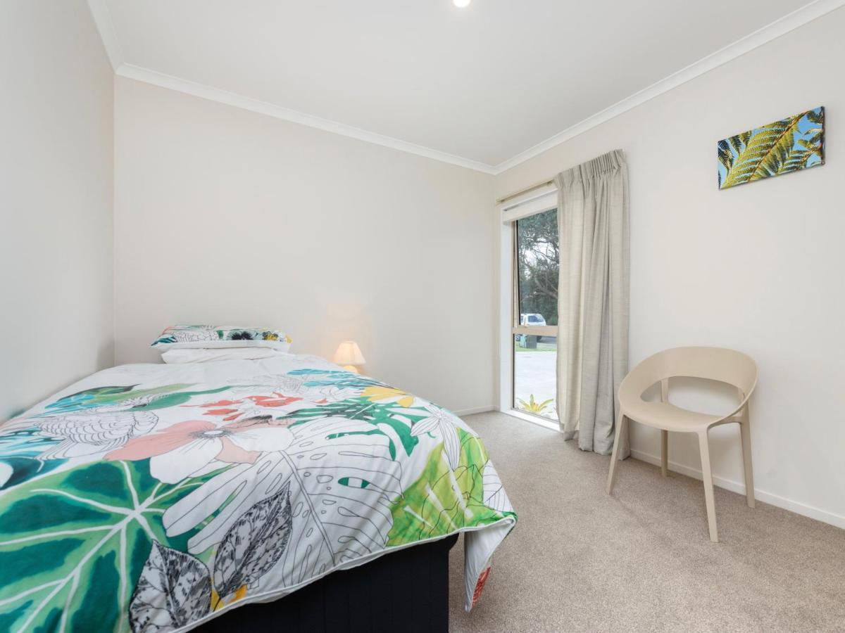 Modern Beach Break - Waihi Beach Holiday Home Eksteriør bilde