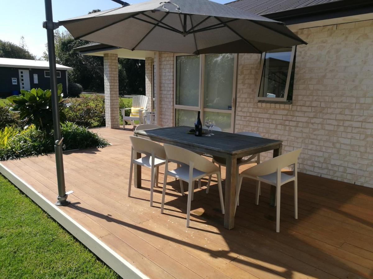 Modern Beach Break - Waihi Beach Holiday Home Eksteriør bilde